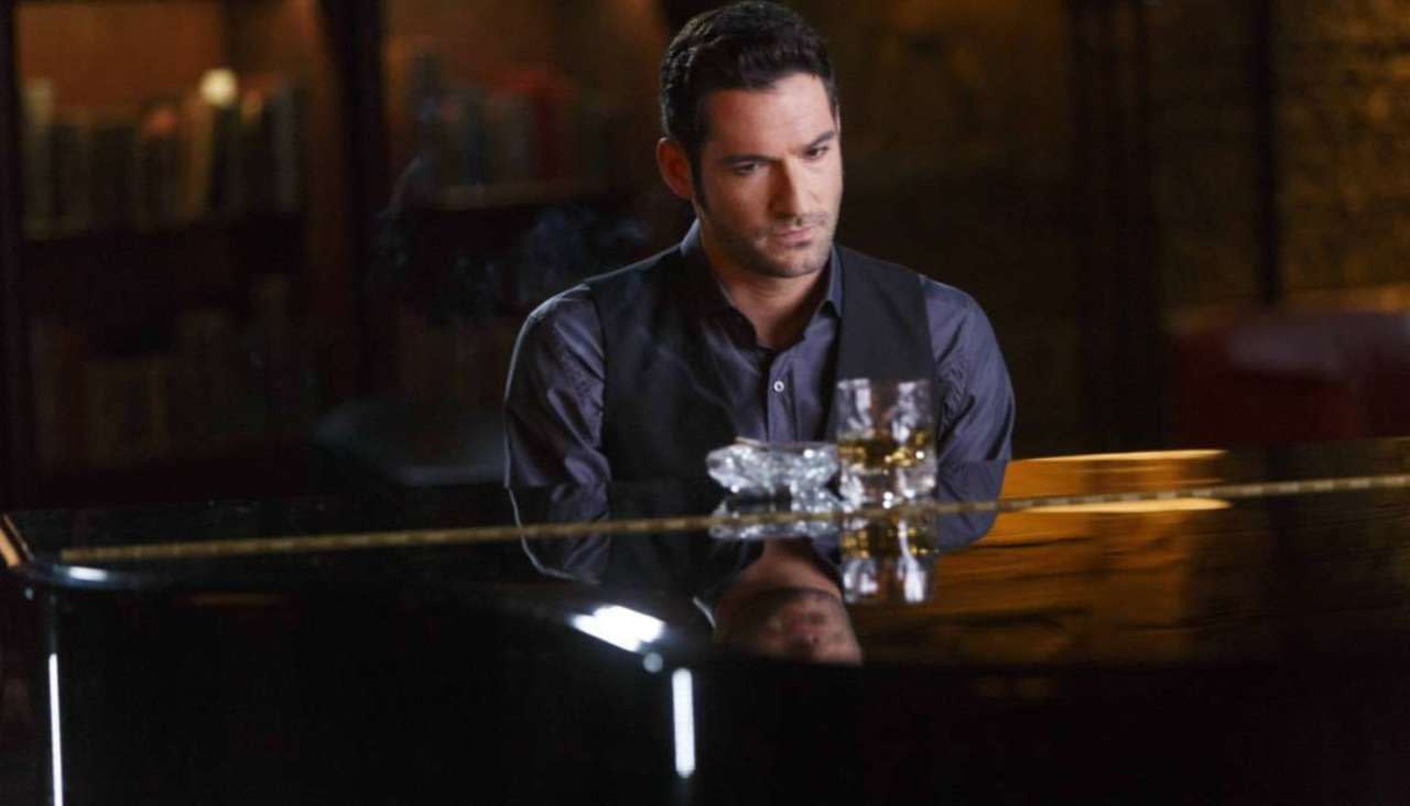 Tom Ellis Talks Playing Identical Twins on Netflix's 'Lucifer