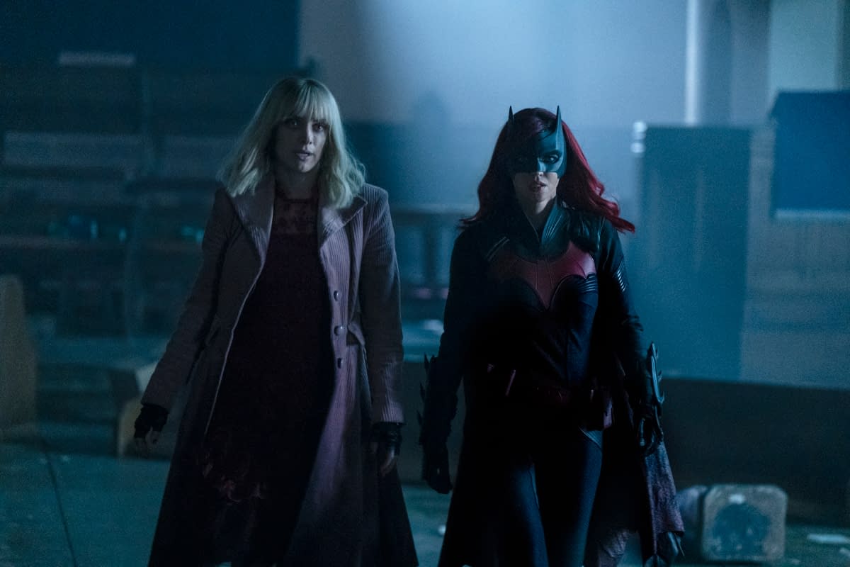 "Batwoman" Season 1 "Drink Me": Kate &#038; Alice &#8211; Working Together? Things Must Be Bad&#8230; [PREVIEW]