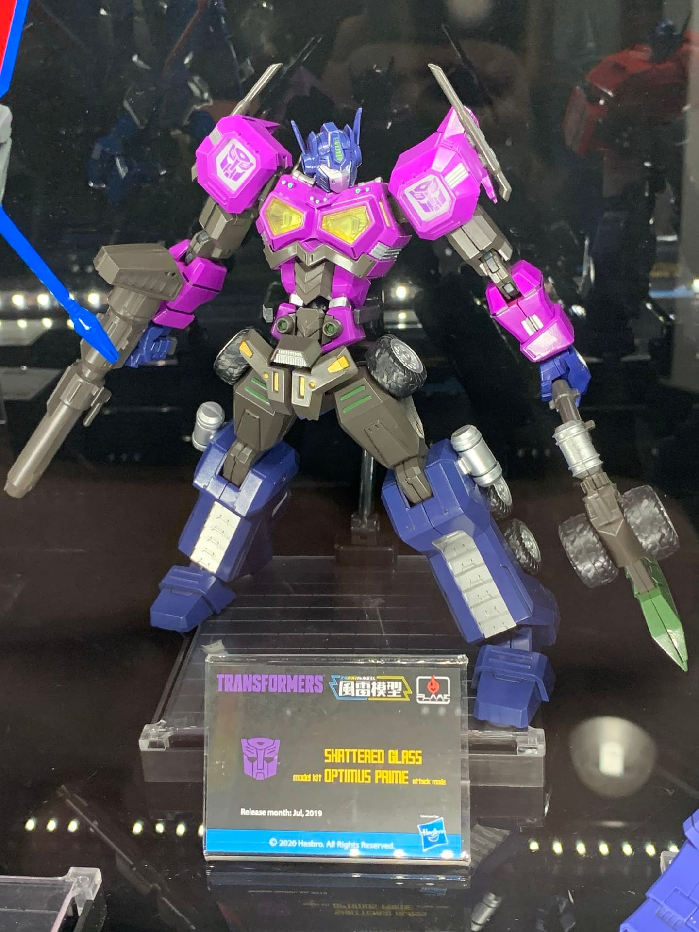 New York Toy Fair: 26 Photos from Flame Toys Booth