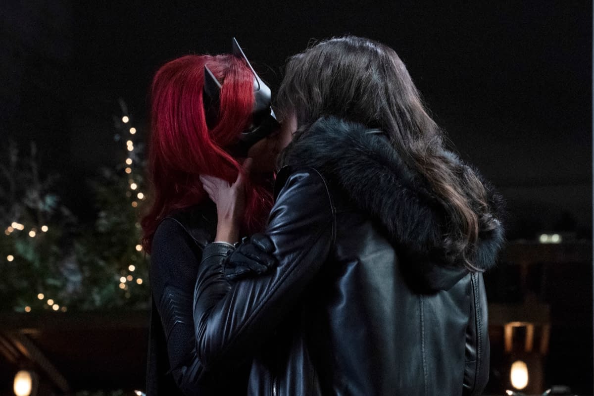 "Batwoman" Season 1 "Grinning From Ear to Ear": Gotham's Newest Threat Gives Us Joker Vibe [PREVIEW]