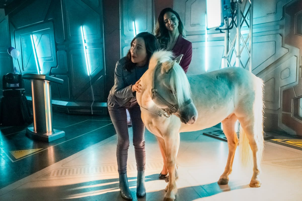 "DC's Legends of Tomorrow" Season 5 "Romeo V. Juliet: Dawn of Justness": Zari Meets Book Club; Ray (Almost) Tells The Team [PREVIEW]