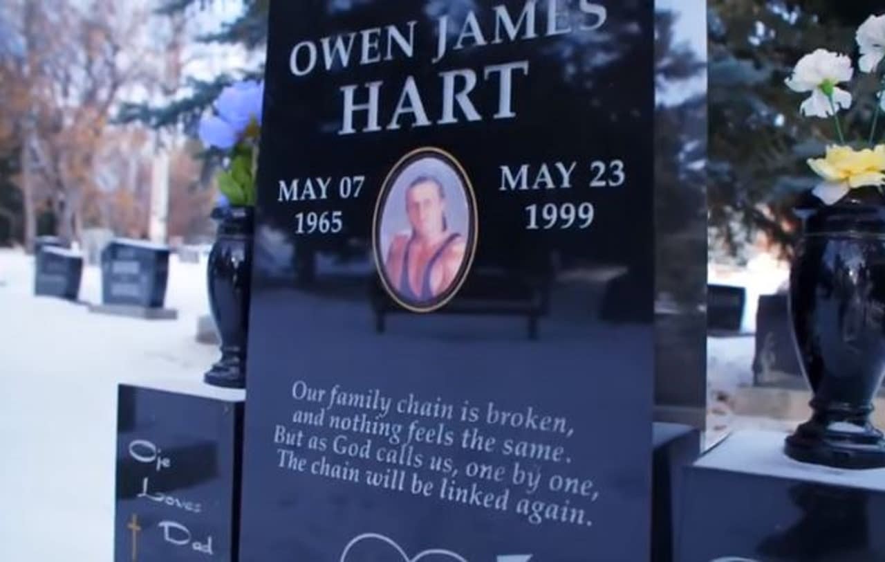 Hart family legacy on display at Saturday's Hitmen game