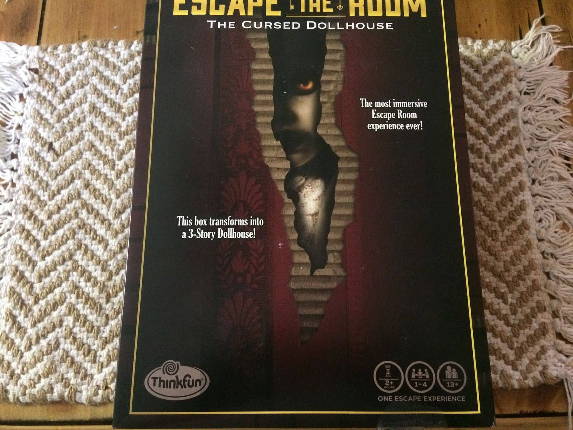 Escape The Room:The Cursed Dollhouse - ThinkFun