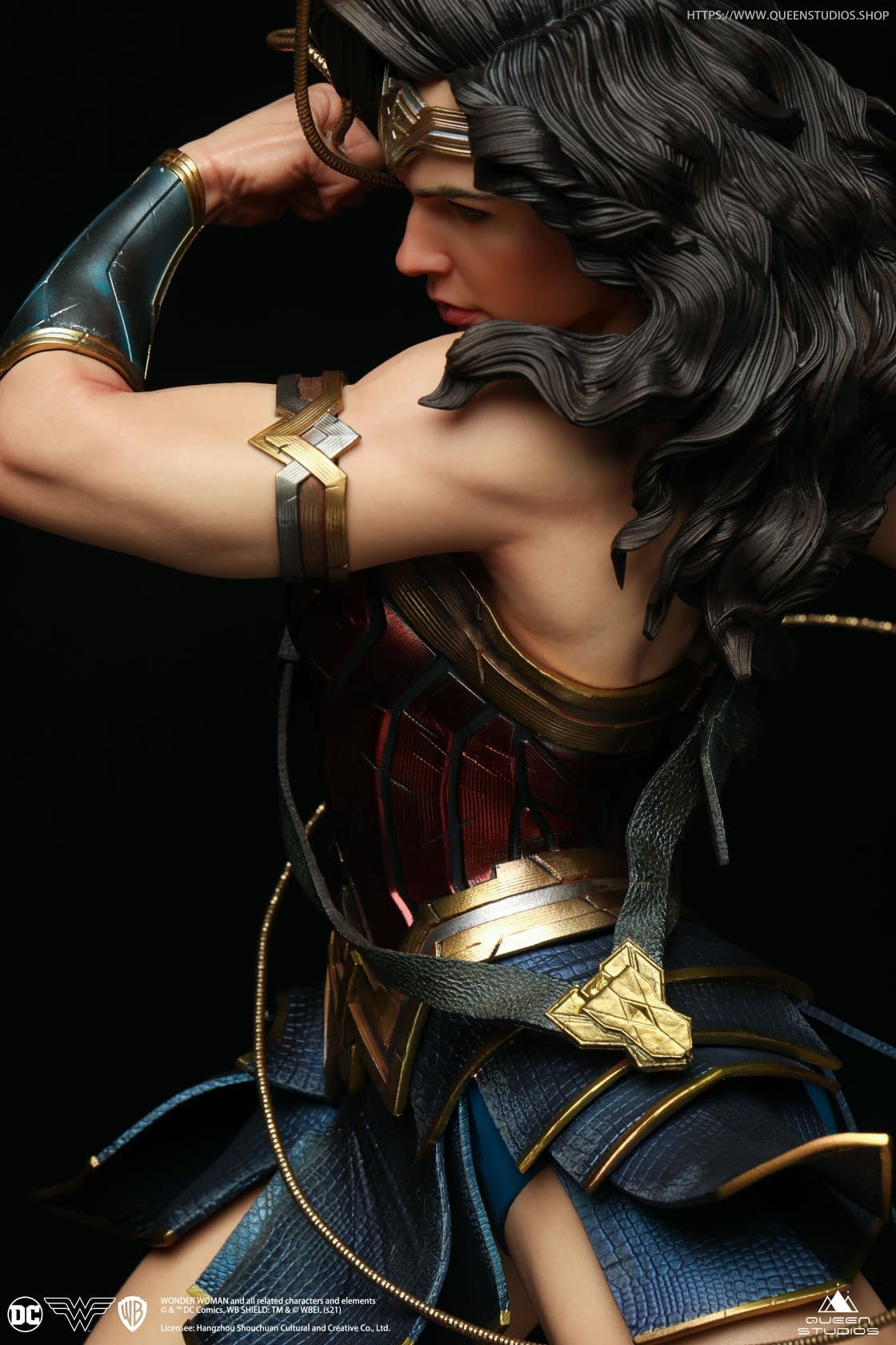 DC Comics Wonder Woman Statue - Queen Studios (Official)