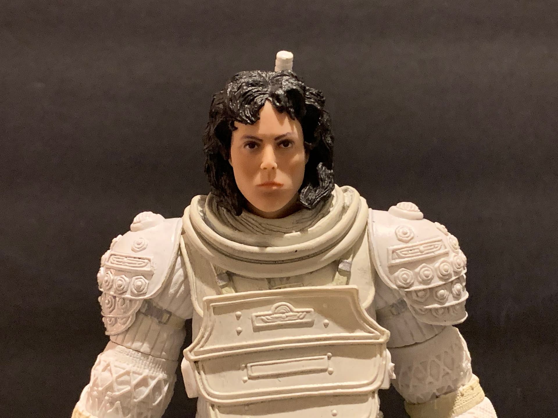 NECA Alien Ripley in Compression Suit 40th Anniversary Collection Action  Figure Review & Comparison 