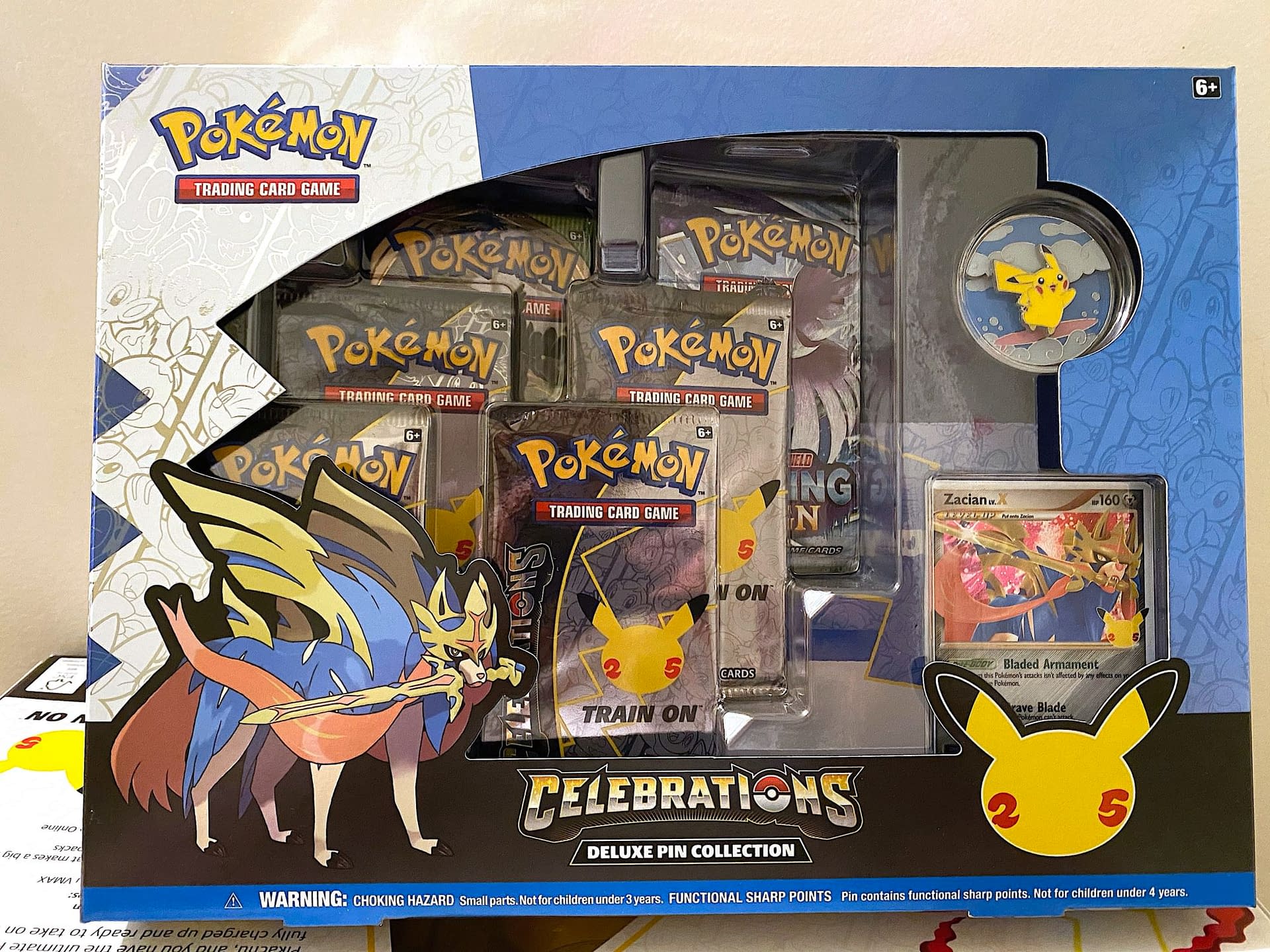 Pokémon TCG: Celebrations Opening: Deluxe Pin Collection