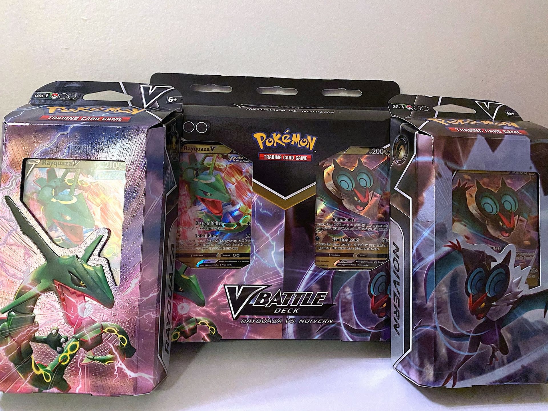 TCG opening: Shiny Rayquaza box