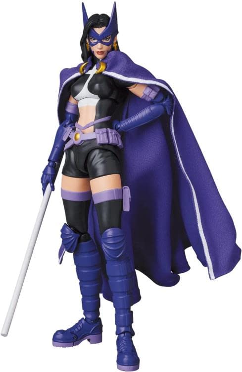DC Comics Huntress Arrives in Gotham with New MAFEX Figure