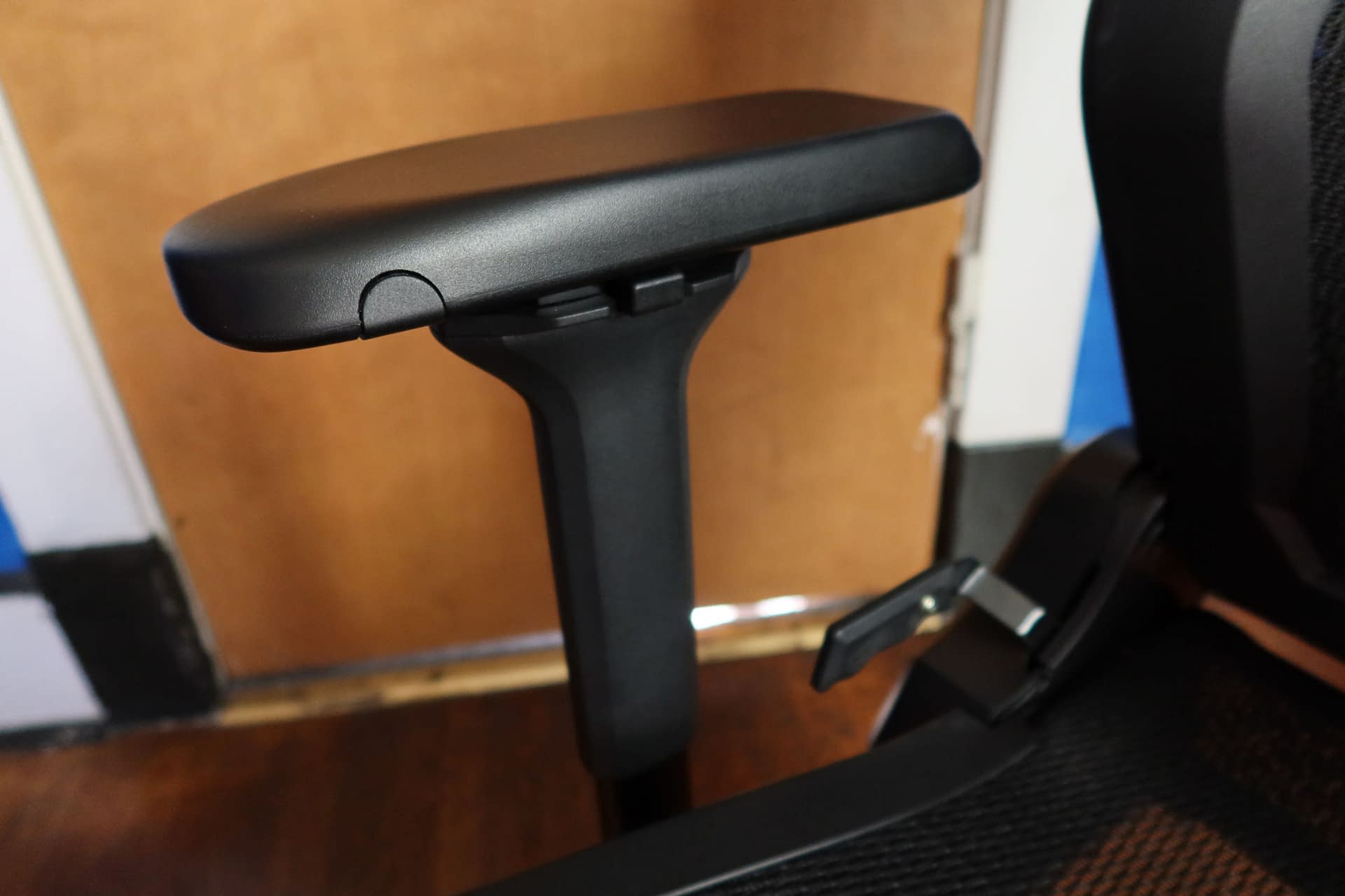 DXRacer Air Breathable Mesh Gaming Chair review - no more hot buns - The  Gadgeteer