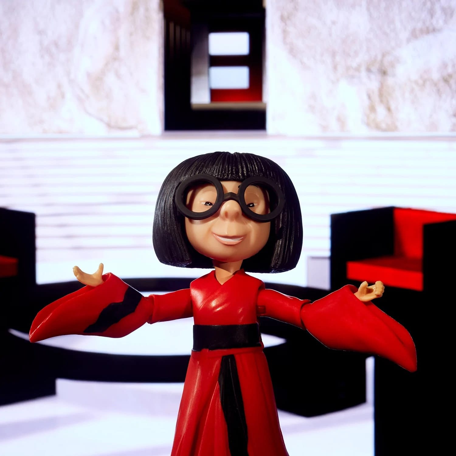 Mattel Debuts SDCC Exclusive Pixar Spotlight Series: Edna Mode