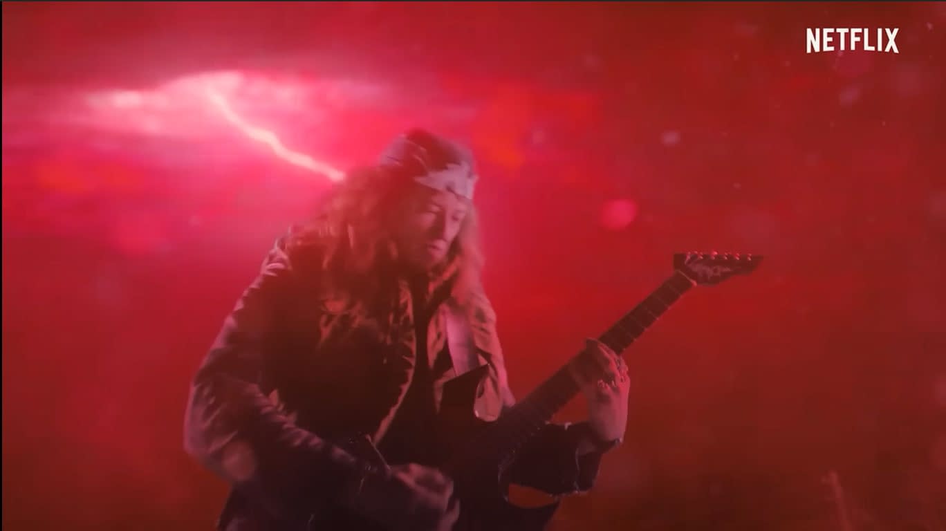 Joseph Quinn, o Eddie de Stranger Things, toca com o Metallica em vídeo
