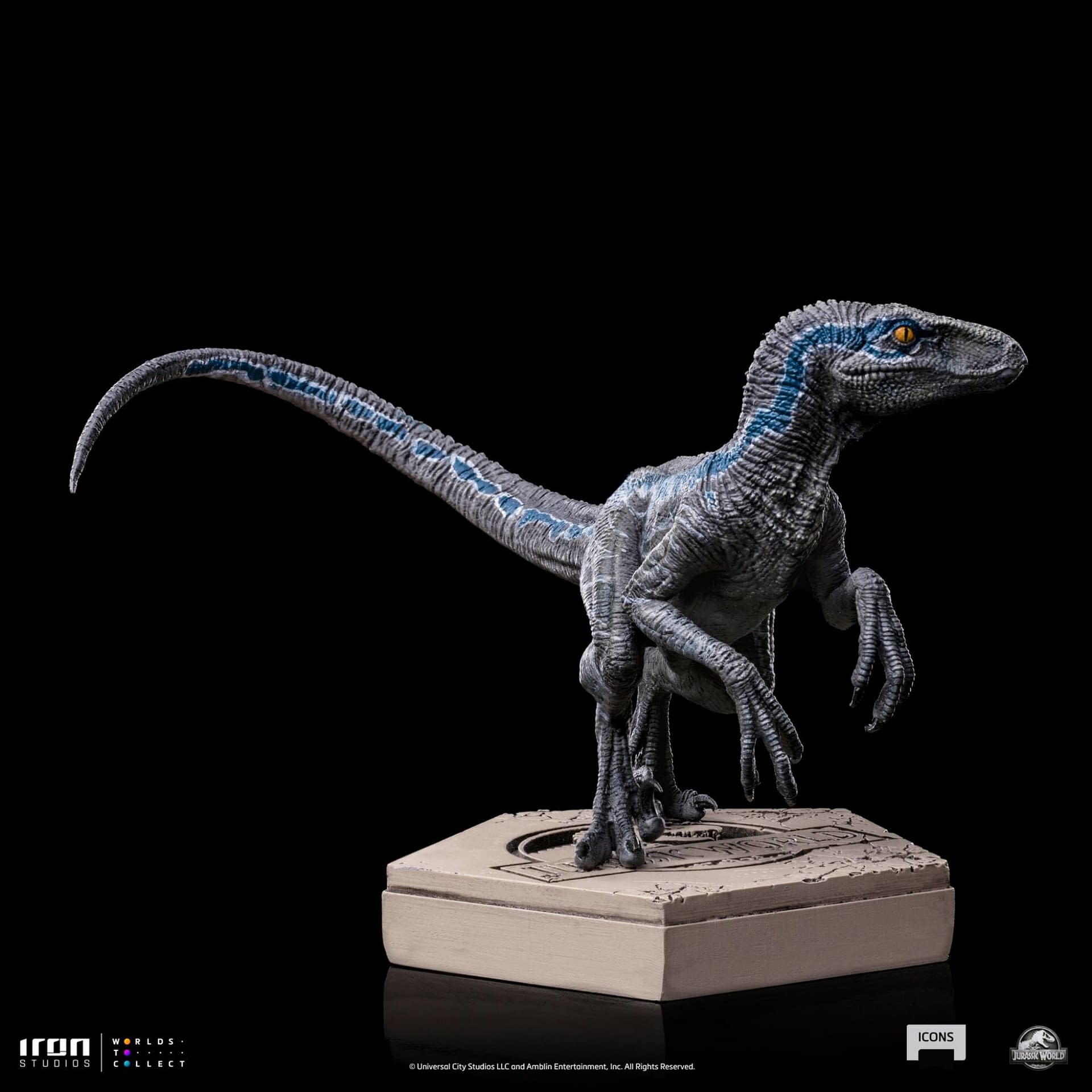Jurassic Park Raptors Walk the Earth Once Again with Iron Studios