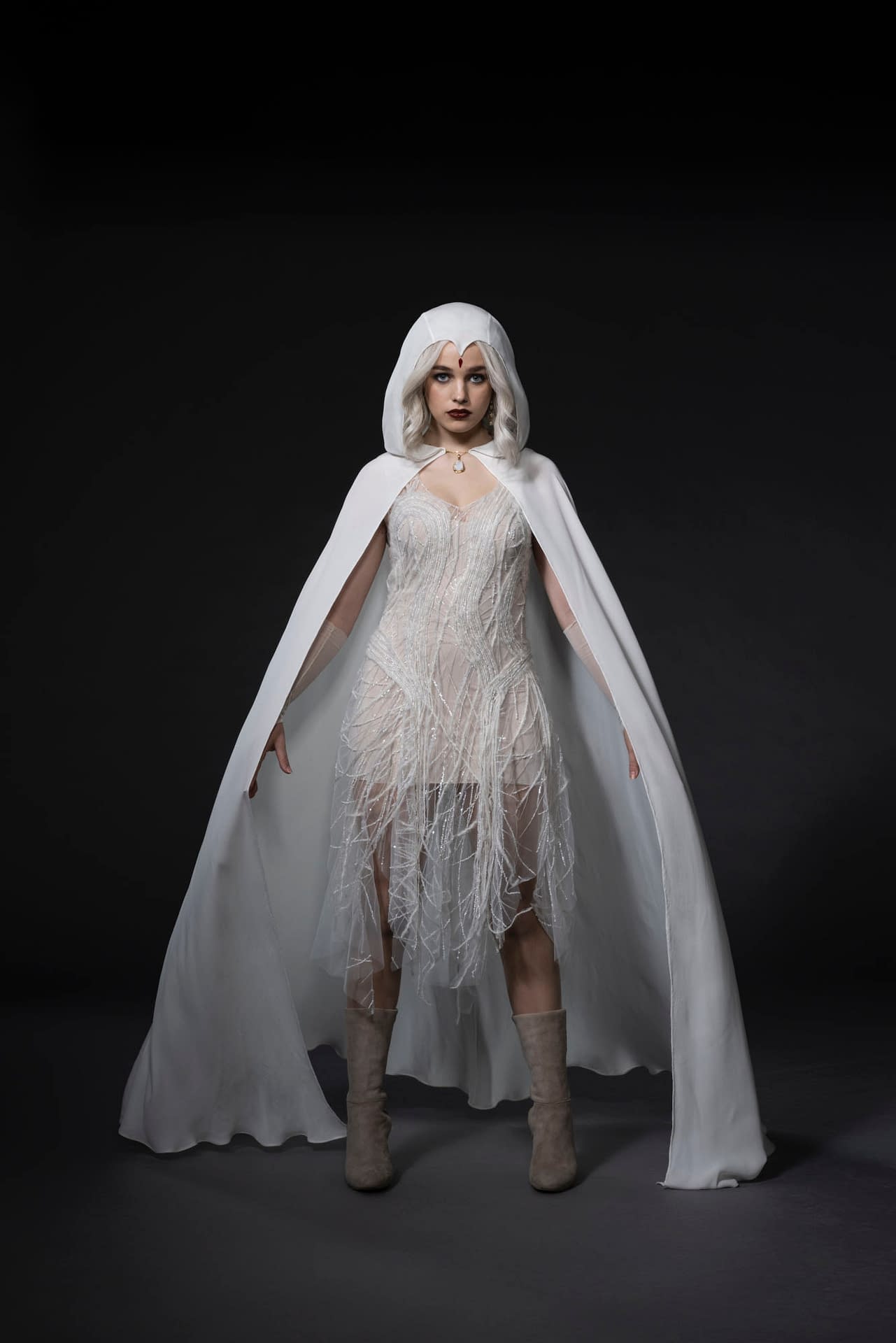 Titans Season 4 Teagan Croft s White Raven Gets Official Images