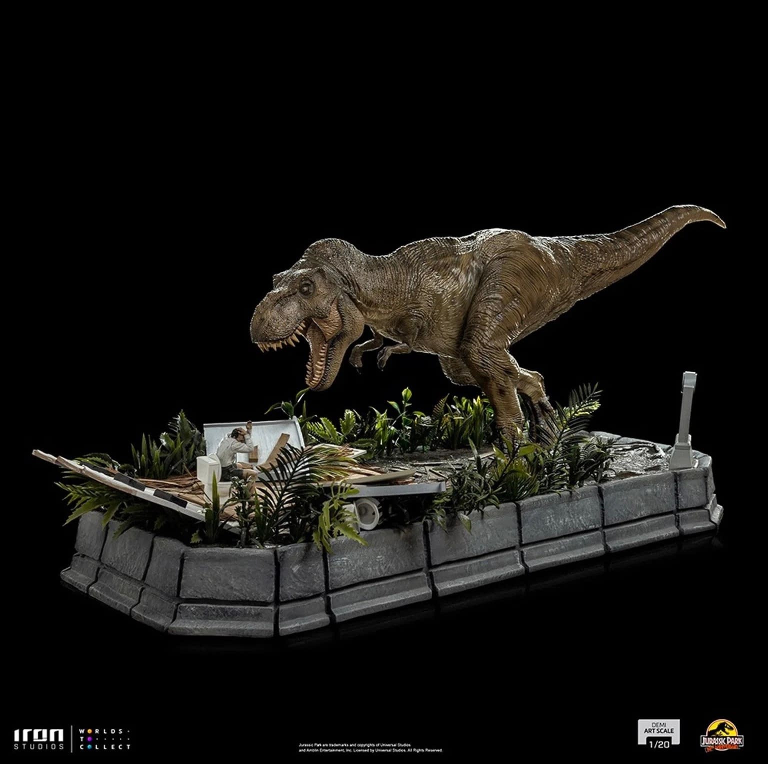 Jurassic Park T-Rex Eats a Snack with Iron Studios Newest Statue 