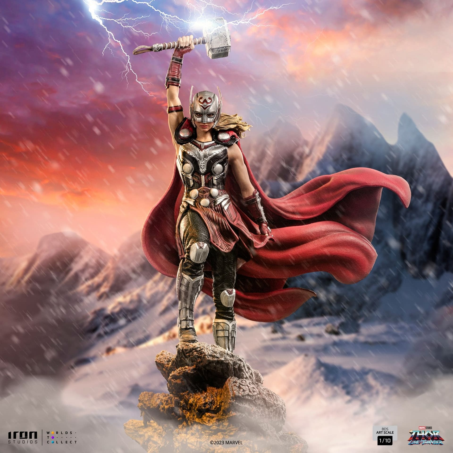 Jane Foster Wields Mjolnir with Iron Studios New Mighty Thor Statue