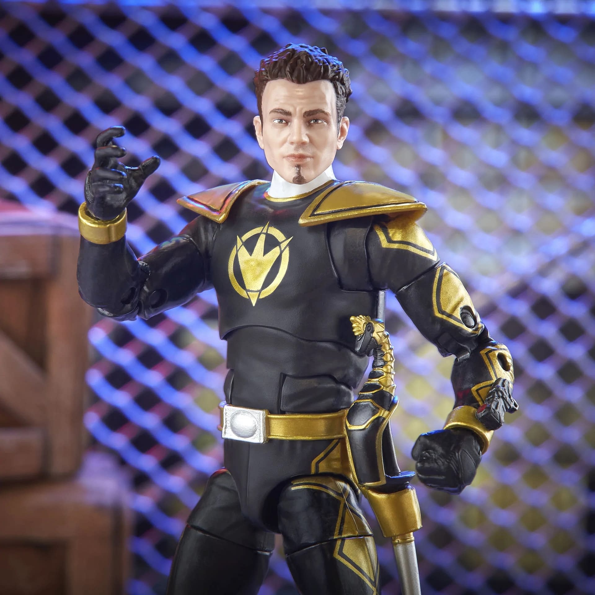 Tommy Oliver Returns as the Dino Thunder Black Ranger with Hasbro
