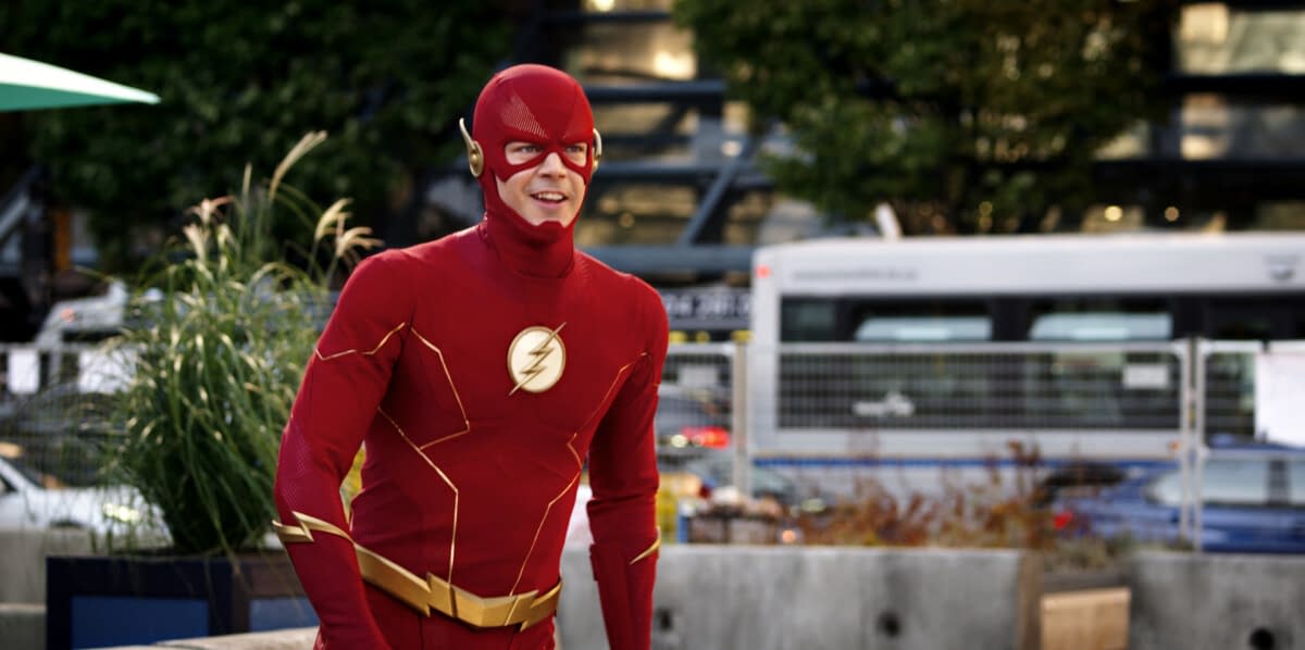 The Flash': Barry Allen é feito refém nas imagens oficiais do episódio  09×02; Confira! - CinePOP