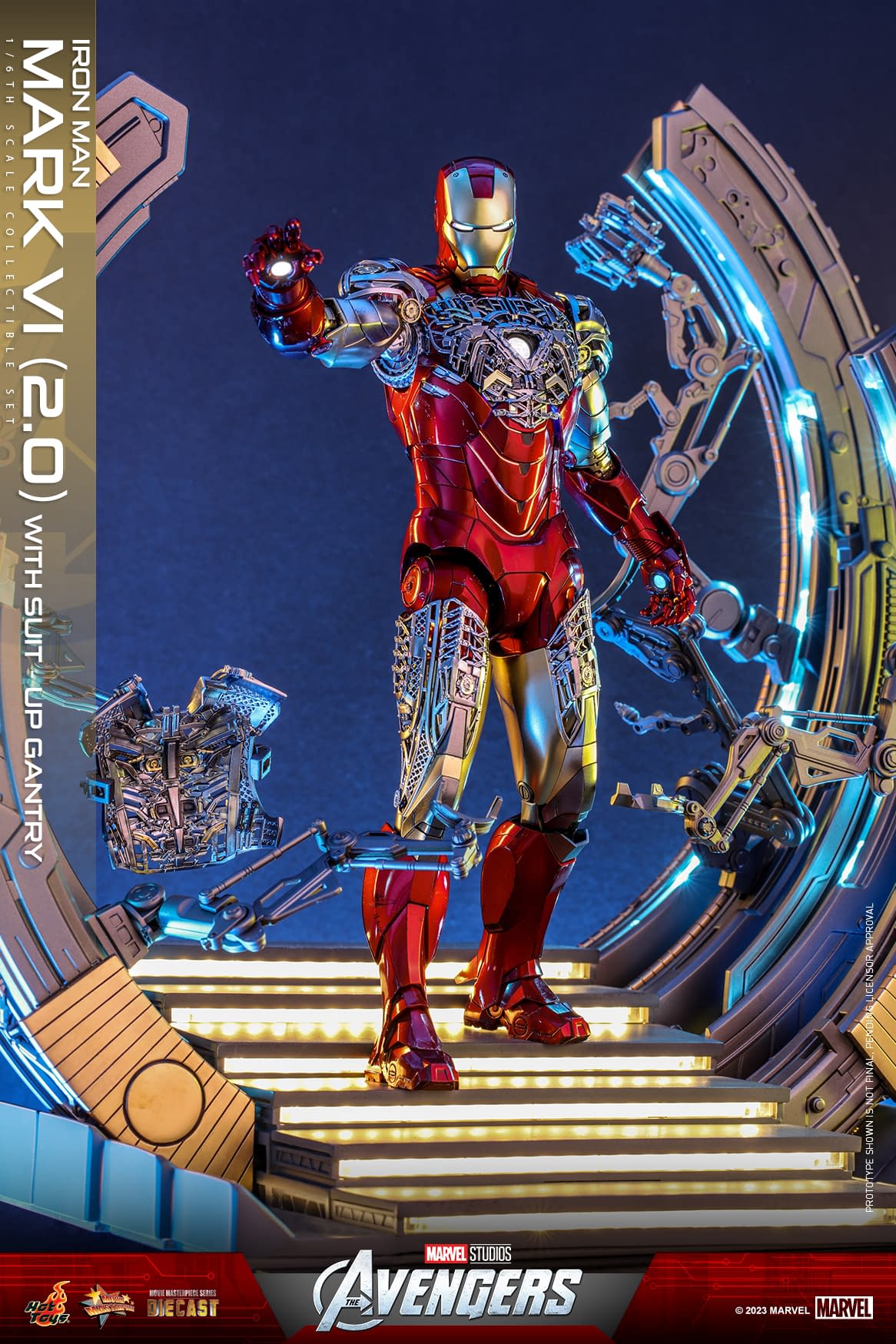 Iron Man Suits Up with Deluxe Gantry 1/6 Scale Hot Toys Figure Set 
