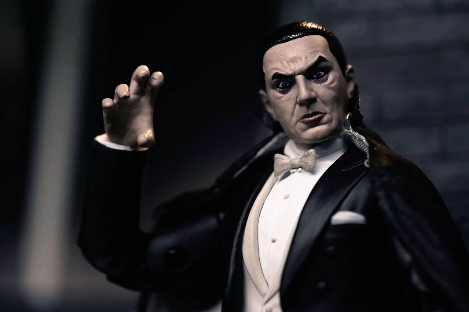 Bela Lugosi Lives on As Dracula with Jada Toys New Deluxe Set 