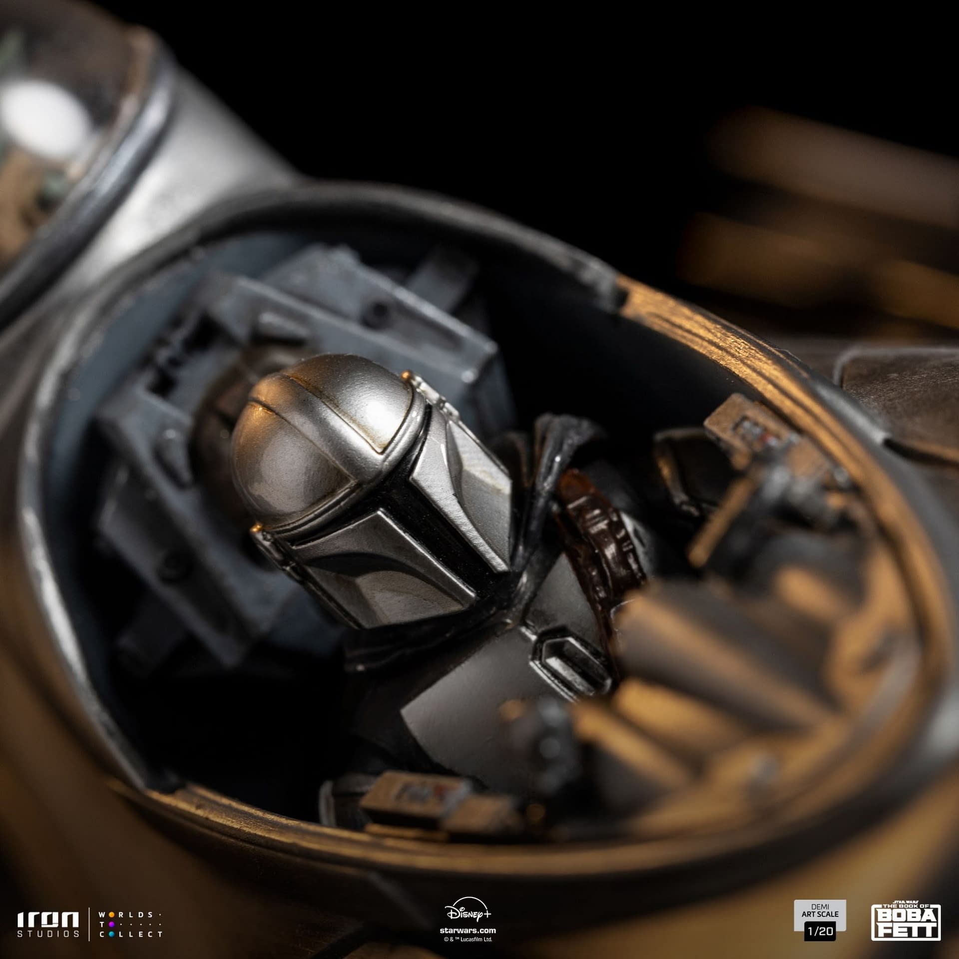 Take Flight in The Mandalorian's N1 Straighter with Iron Studios 