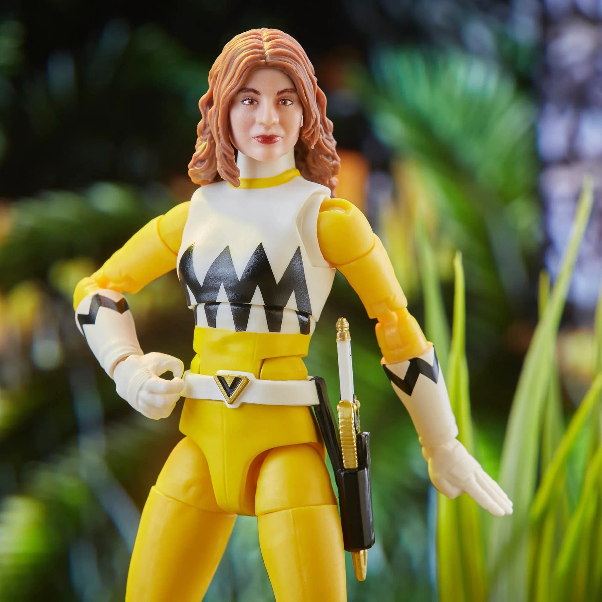 Power Rangers Lost Galaxy Yellow Rangers Ready for Action with Hasbro 