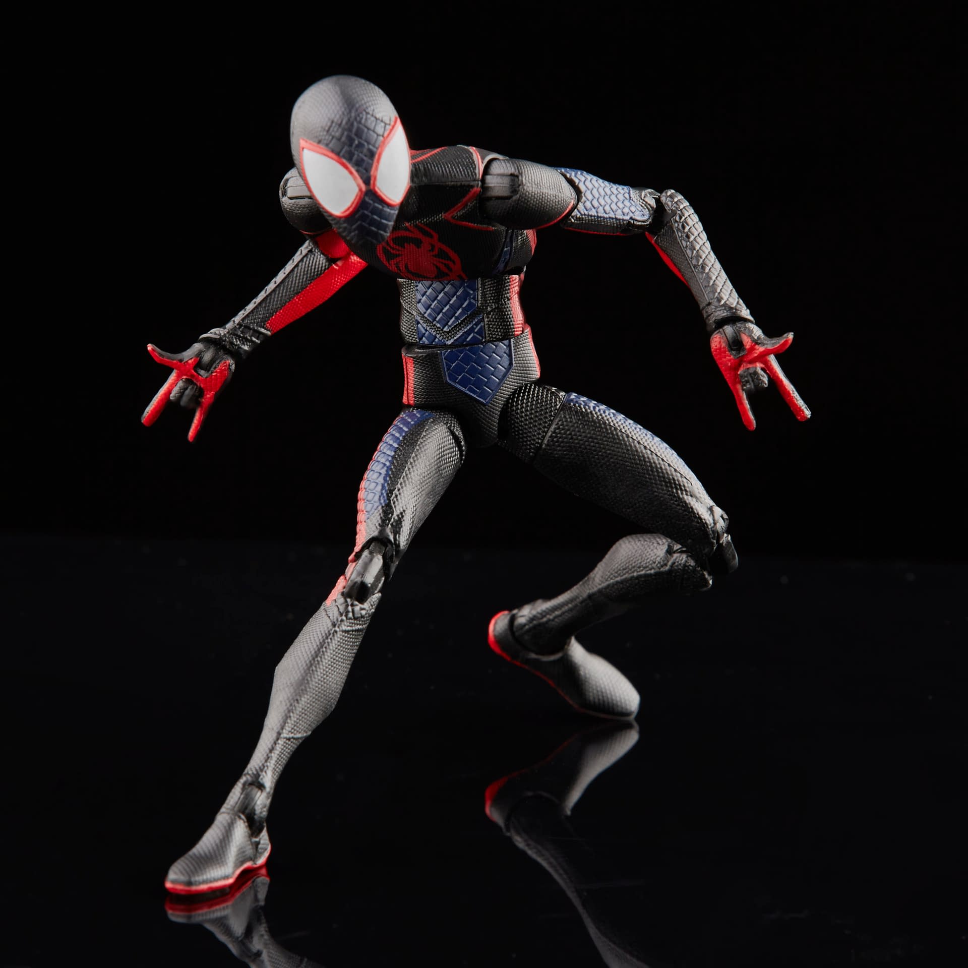 Spider-Man Miles Morales Enters the Spider-Verse with Marvel Legends