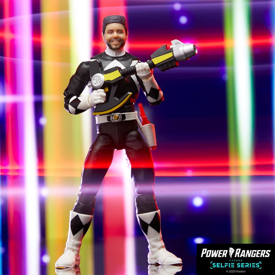 Hasbro Unlocks Power Ranger Black Ranger Body for Selfie Series 