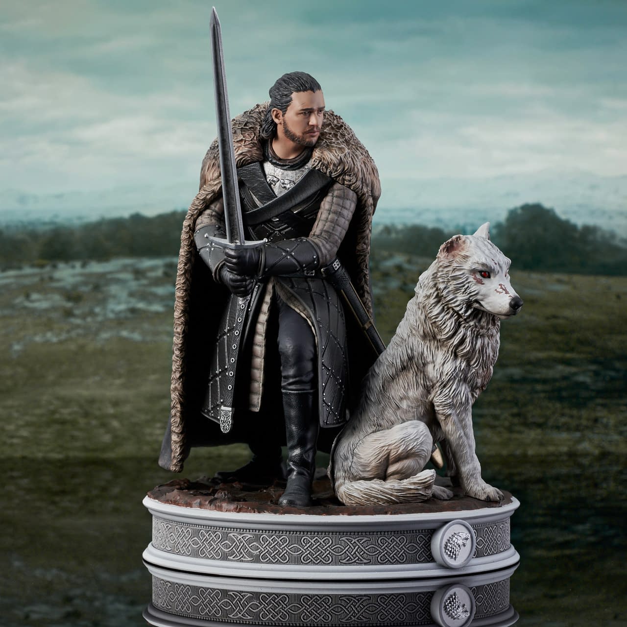 Game of Thrones Jon Snow and Ghost Come to Diamond Select Toys 