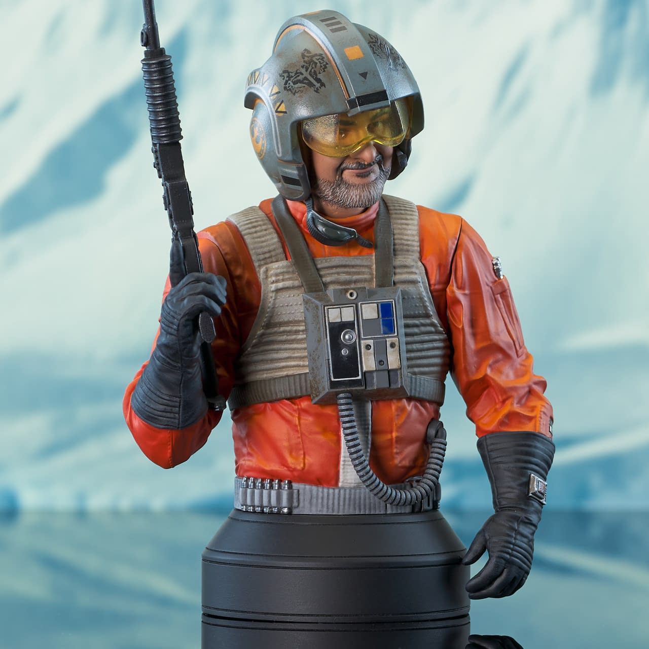 Star Wars Trapper Wolf Flies On In with Limited Gentle Giant Statue 