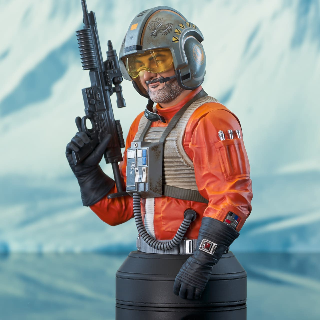 Star Wars Trapper Wolf Flies On In with Limited Gentle Giant Statue 