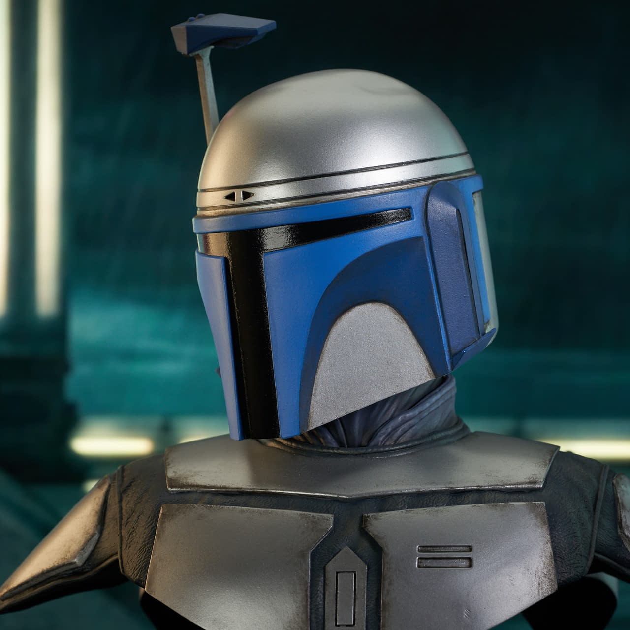 New Star Wars Statues Arrive at Gentle Giant Ltd. with Luke and Mandos