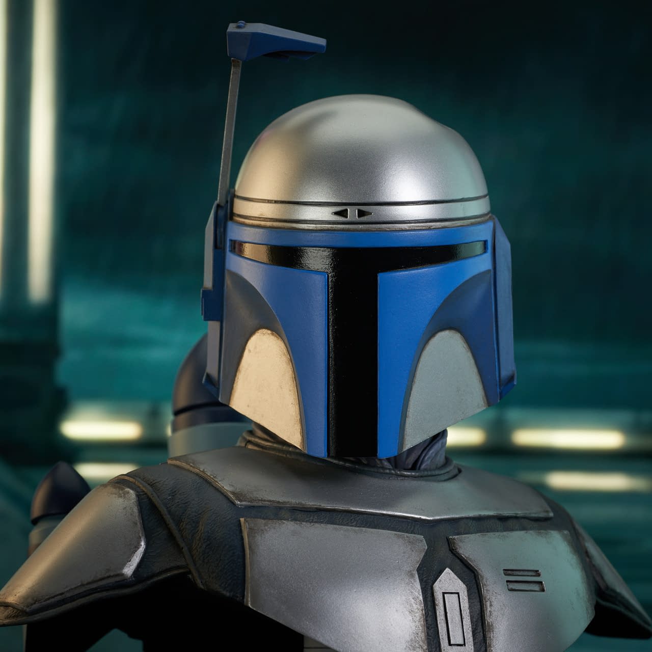 New Star Wars Statues Arrive at Gentle Giant Ltd. with Luke and Mandos