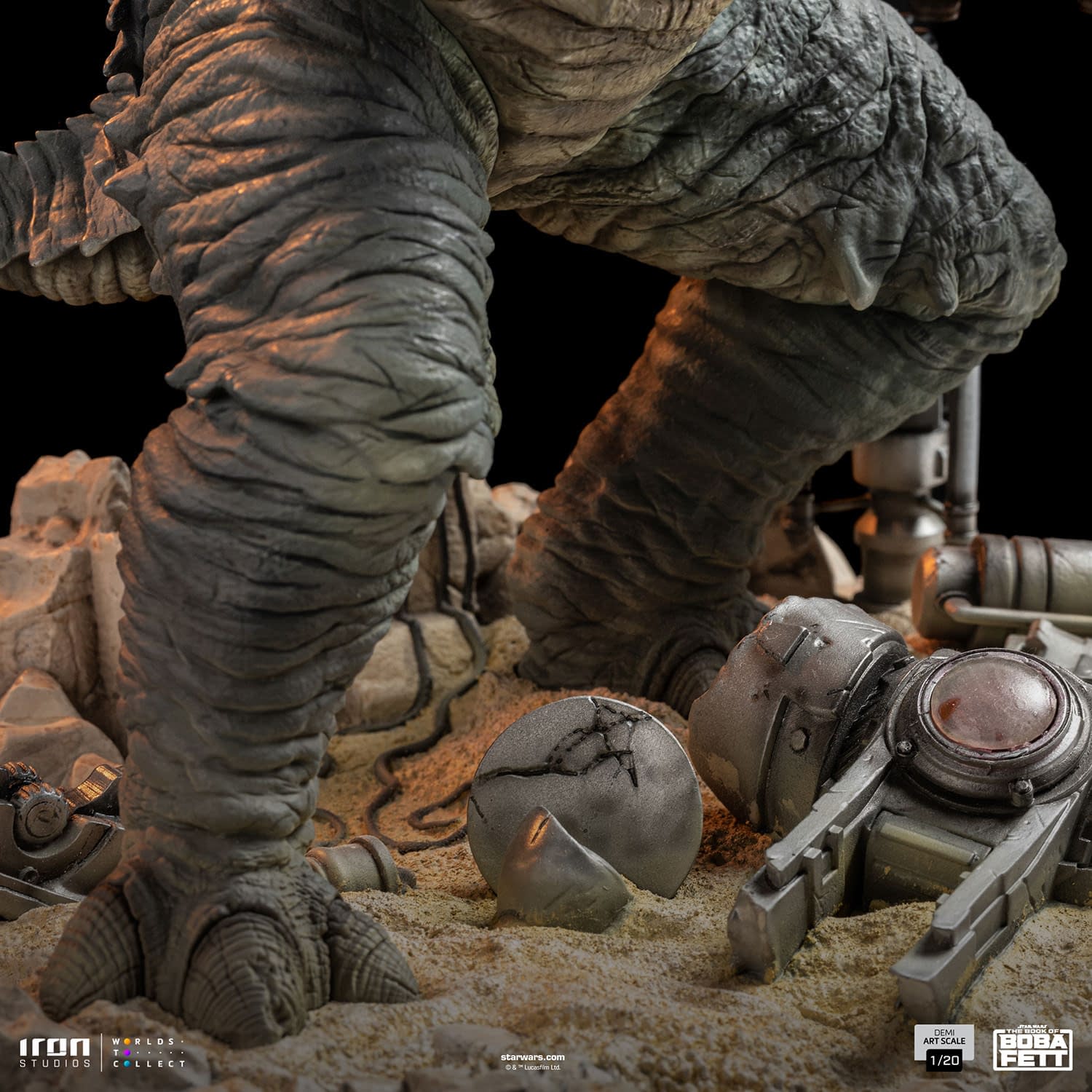 Boba Fett Takes His Rancor For A Ride with Iron Studios 1/10
