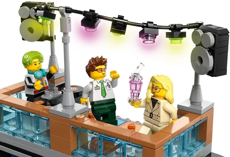 Explore Downtown as LEGO Debuts Their Latest LEGO City Set