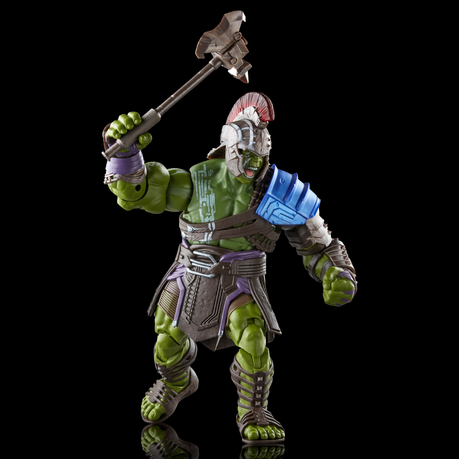 Gladiator Hulk Enters the Arena with Deluxe Marvel Legends Figure