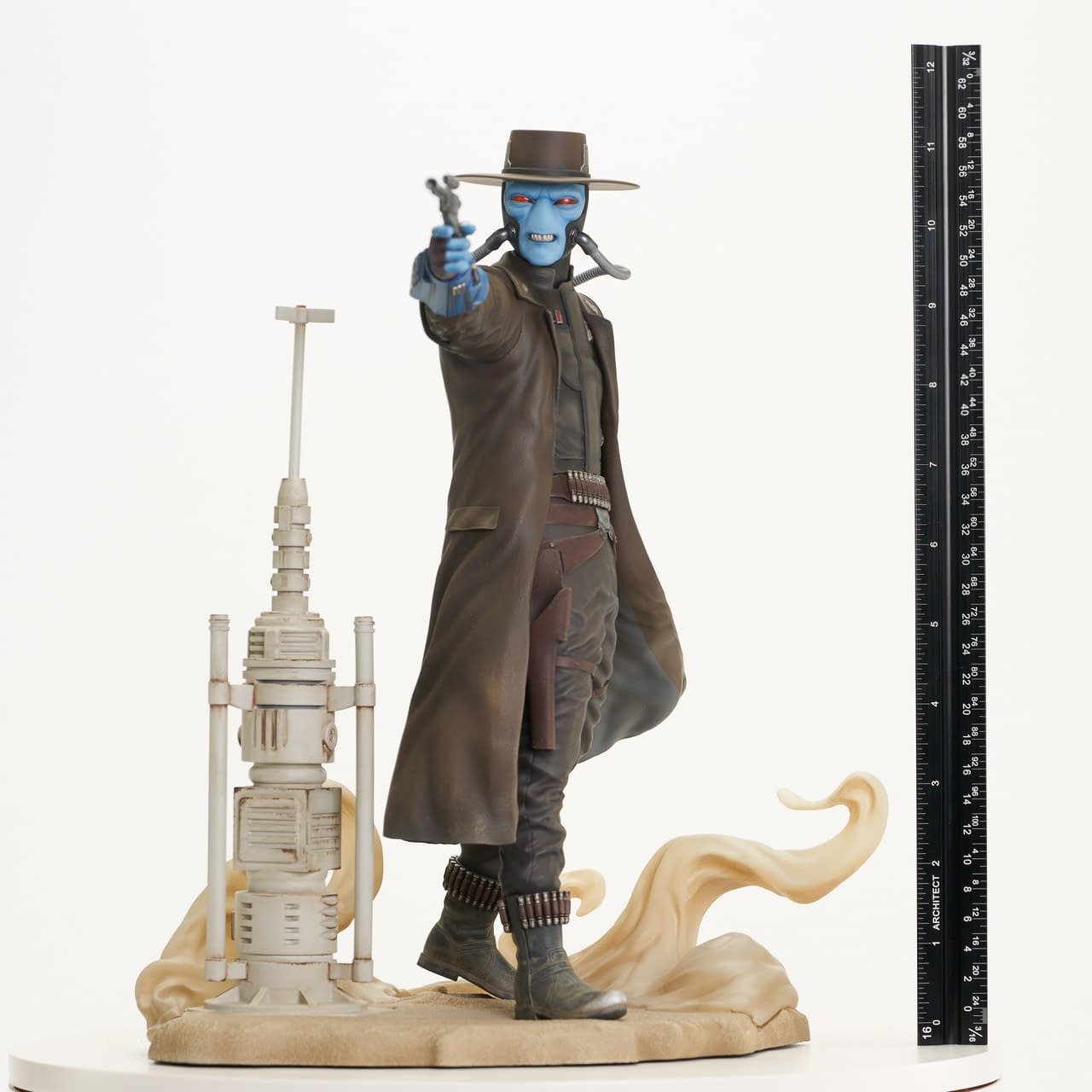 New Marvel Studios Statues Arrive from Diamond from Hawkeye and Thor