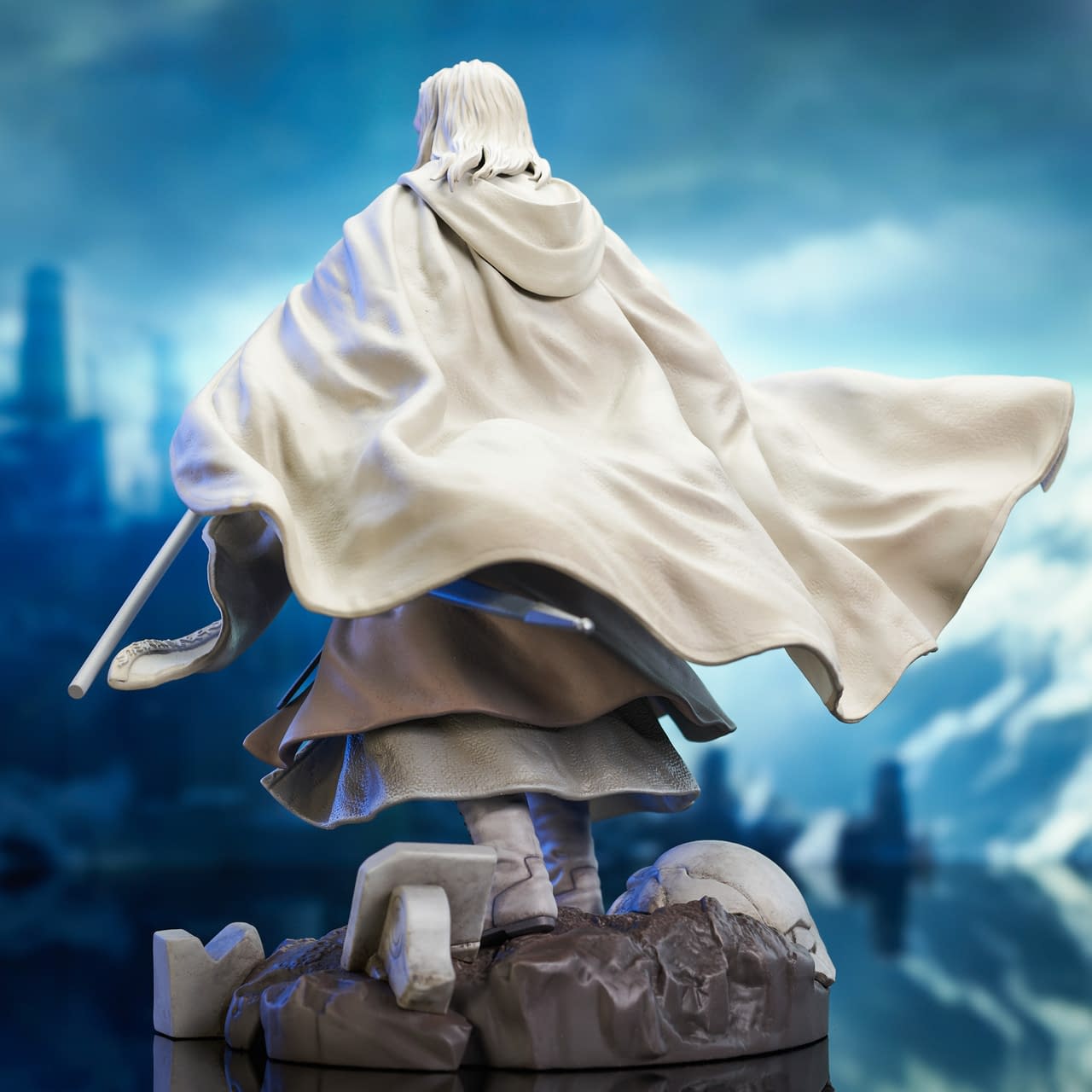 New Marvel Studios Statues Arrive from Diamond from Hawkeye and Thor