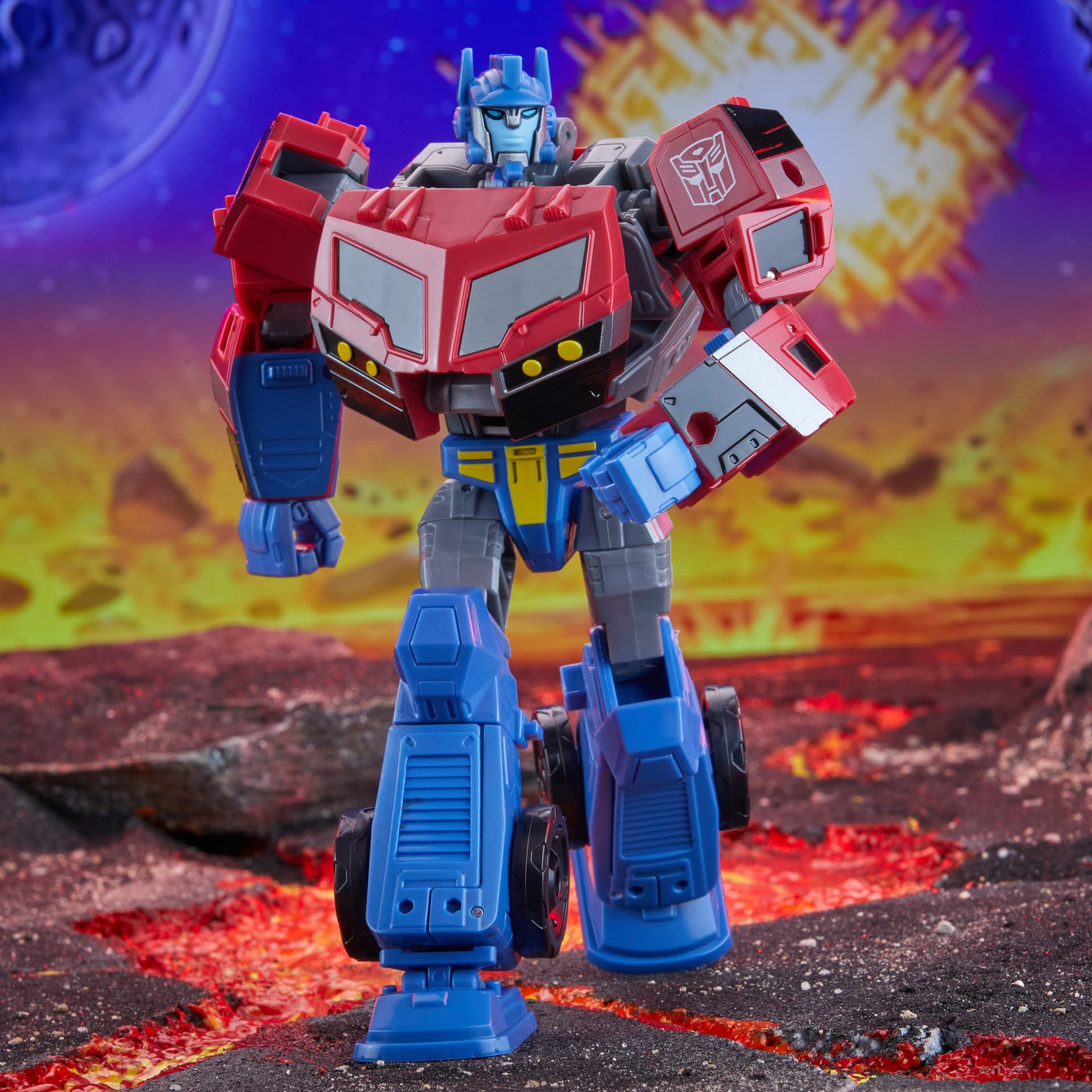 Transformers Animated Universe Optimus Prime Rolls On Into Hasbro