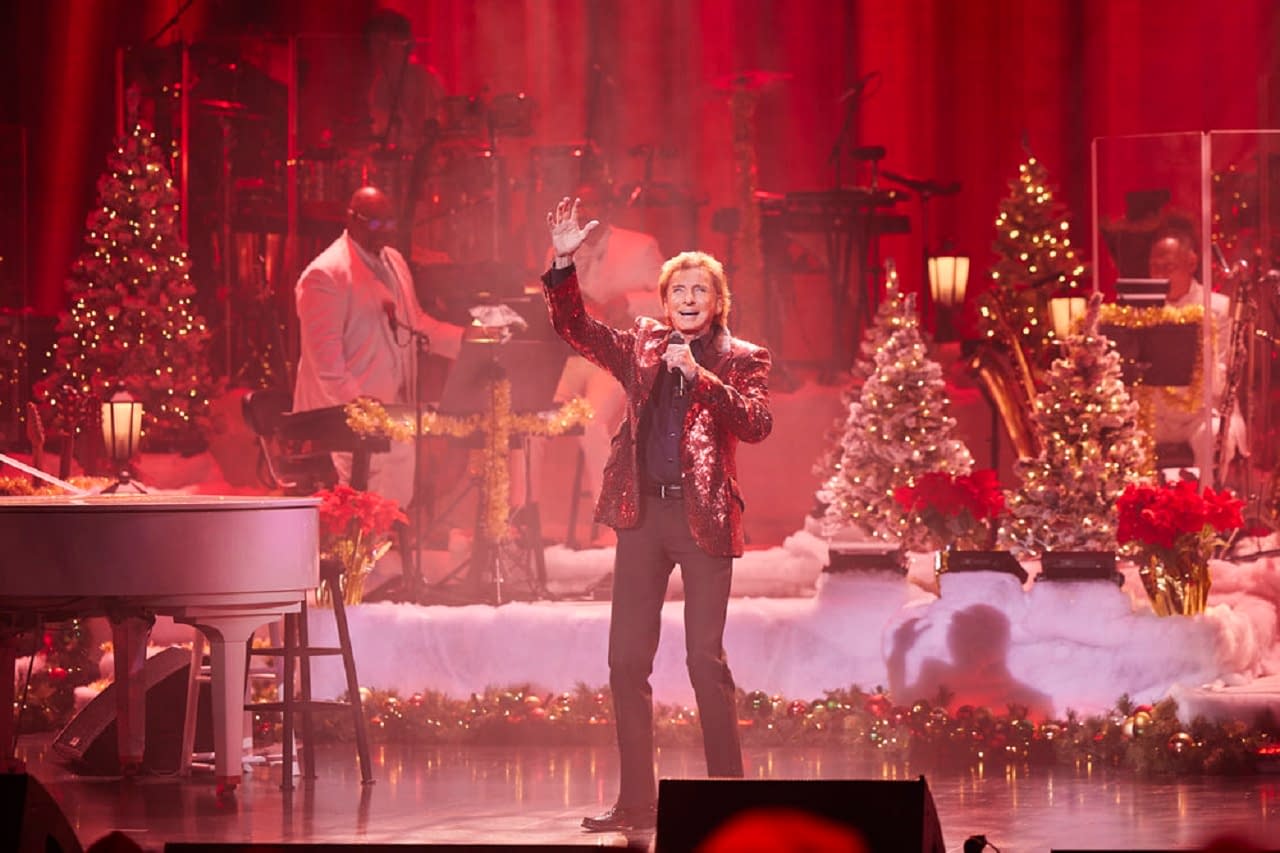 Barry Manilow Serves Up Some "Rudolph" in Christmas Special Preview