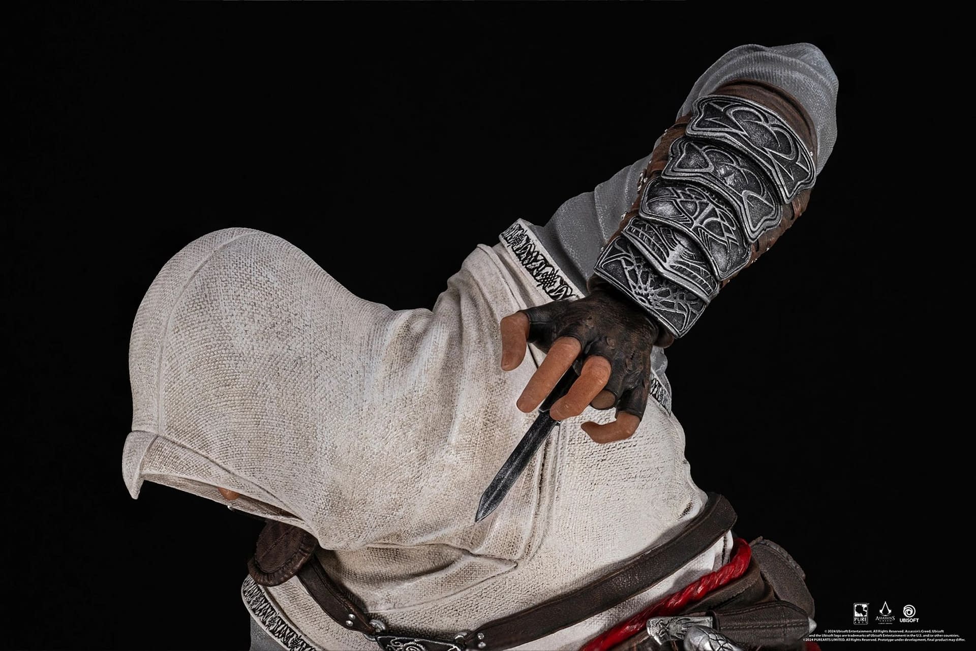 Sideshow Debuts Star Wars Crystallized Han Solo in Carbonite Relic
