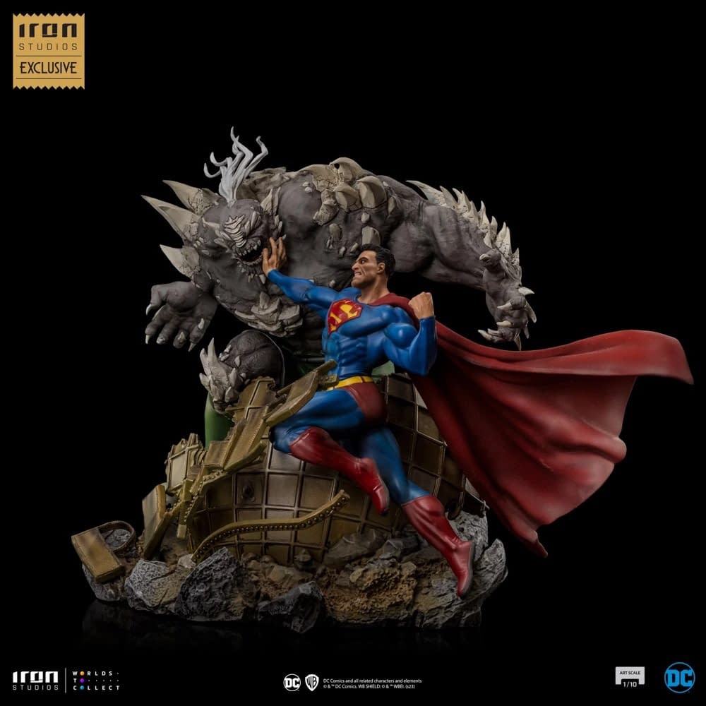 It's Superman vs Doomsday with Iorn SNew DC Comics Statue