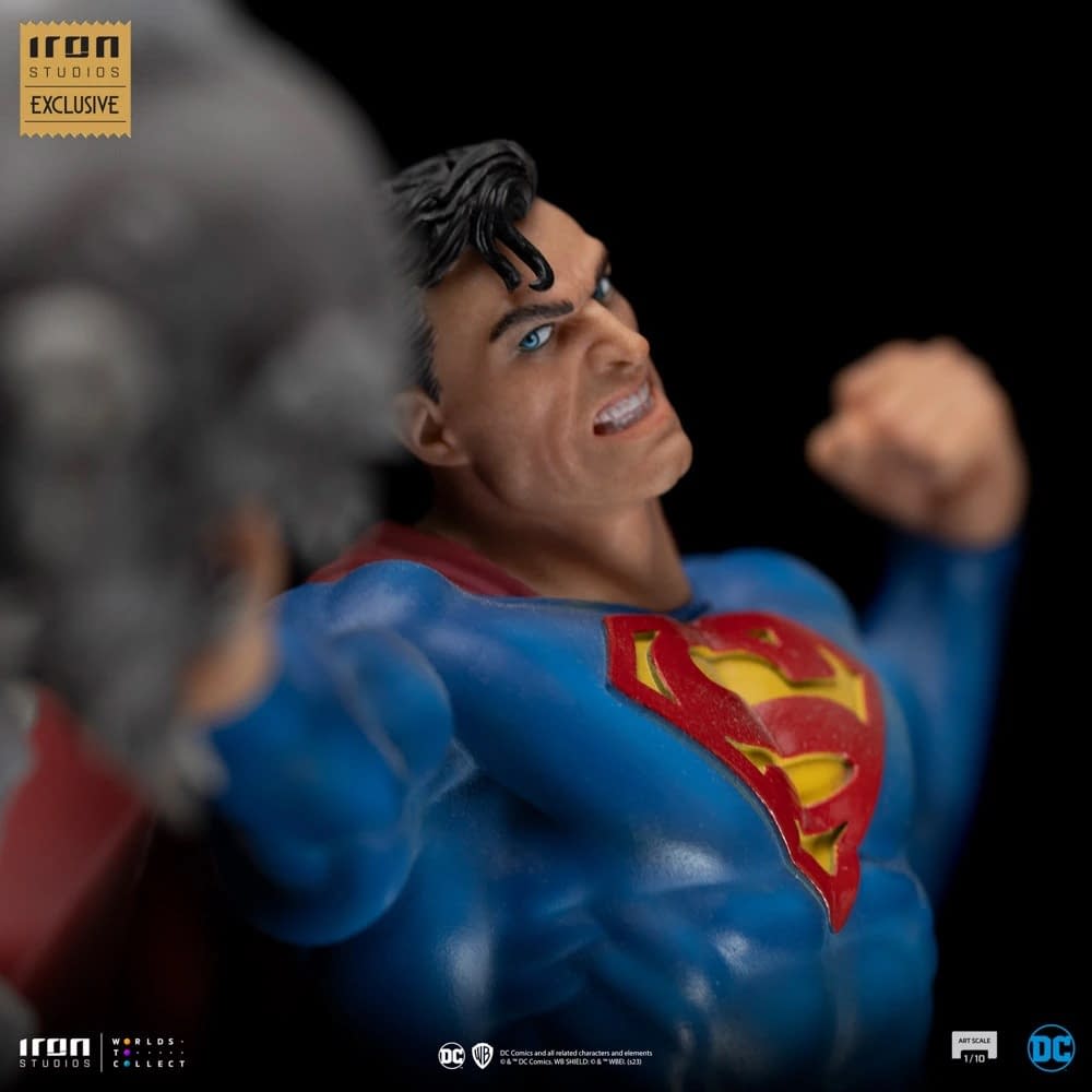 It's Superman vs Doomsday with Iorn SNew DC Comics Statue