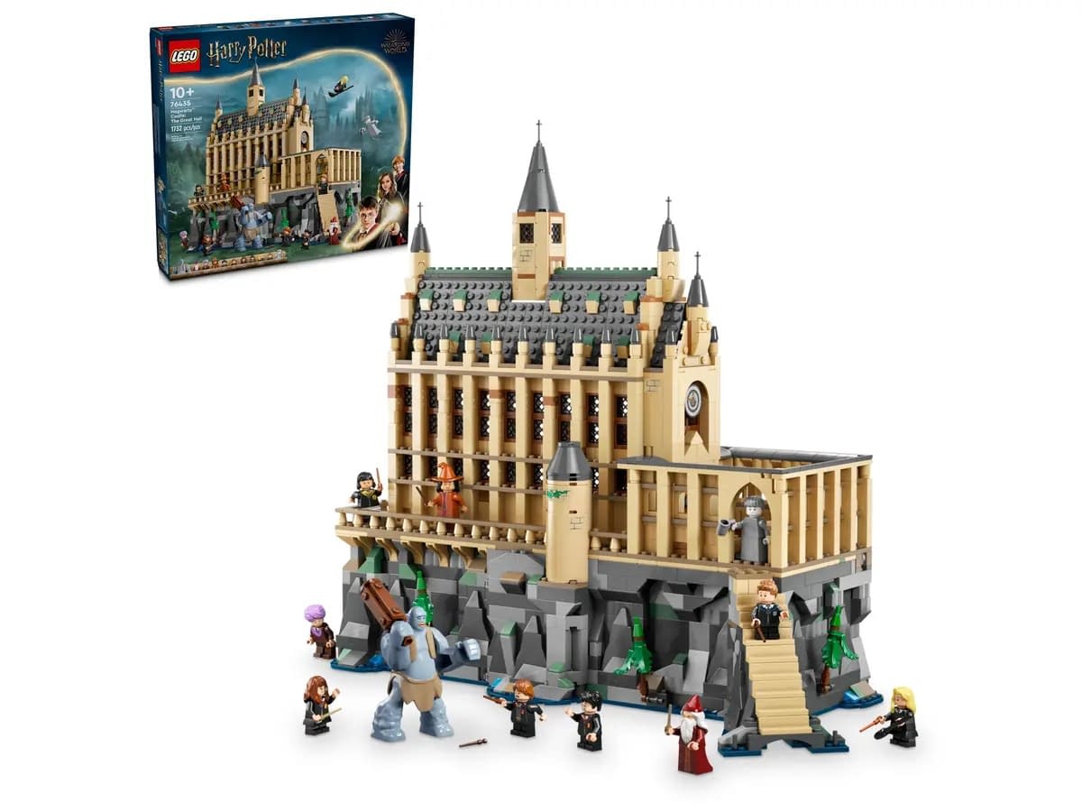 Enter the Hogwarts Great Hall with LEGO's New Harry Potter Set