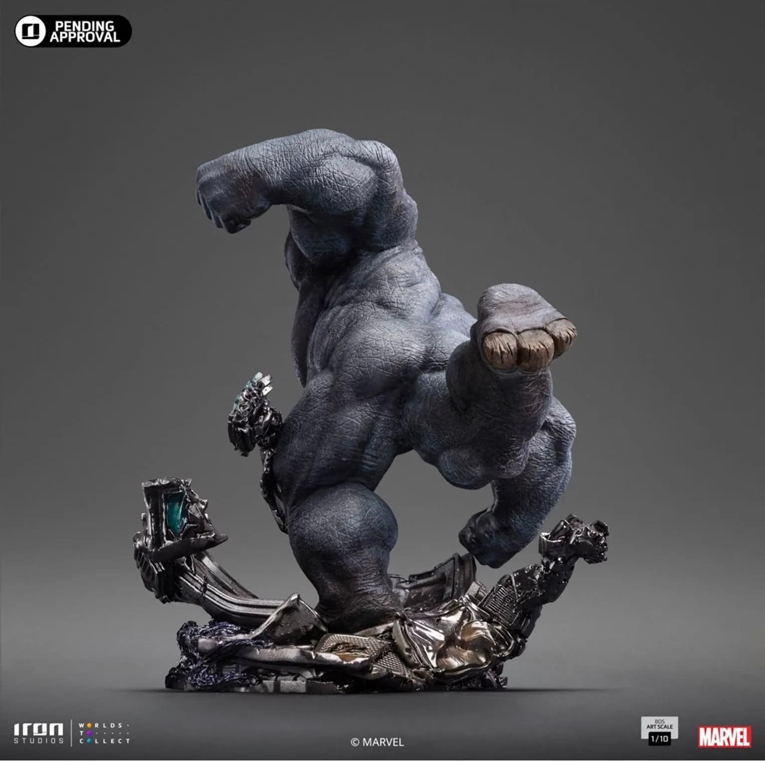 Iron Studios Unveils New Gotham City Sirens Harley Quinn Statue 