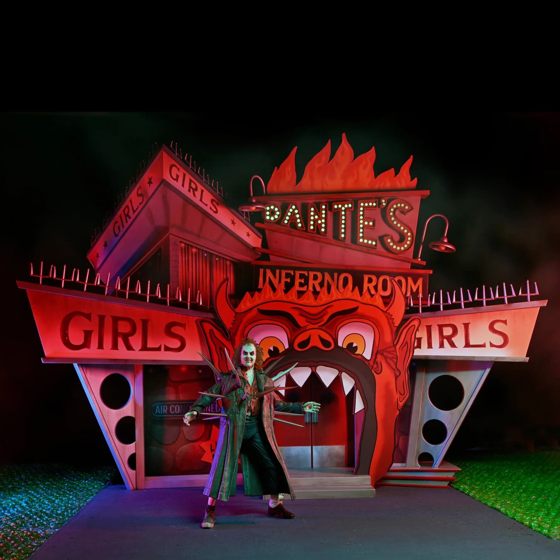 NECA Unveils Beetlejuice Ultimate with Dante's Inferno Room Deluxe Set