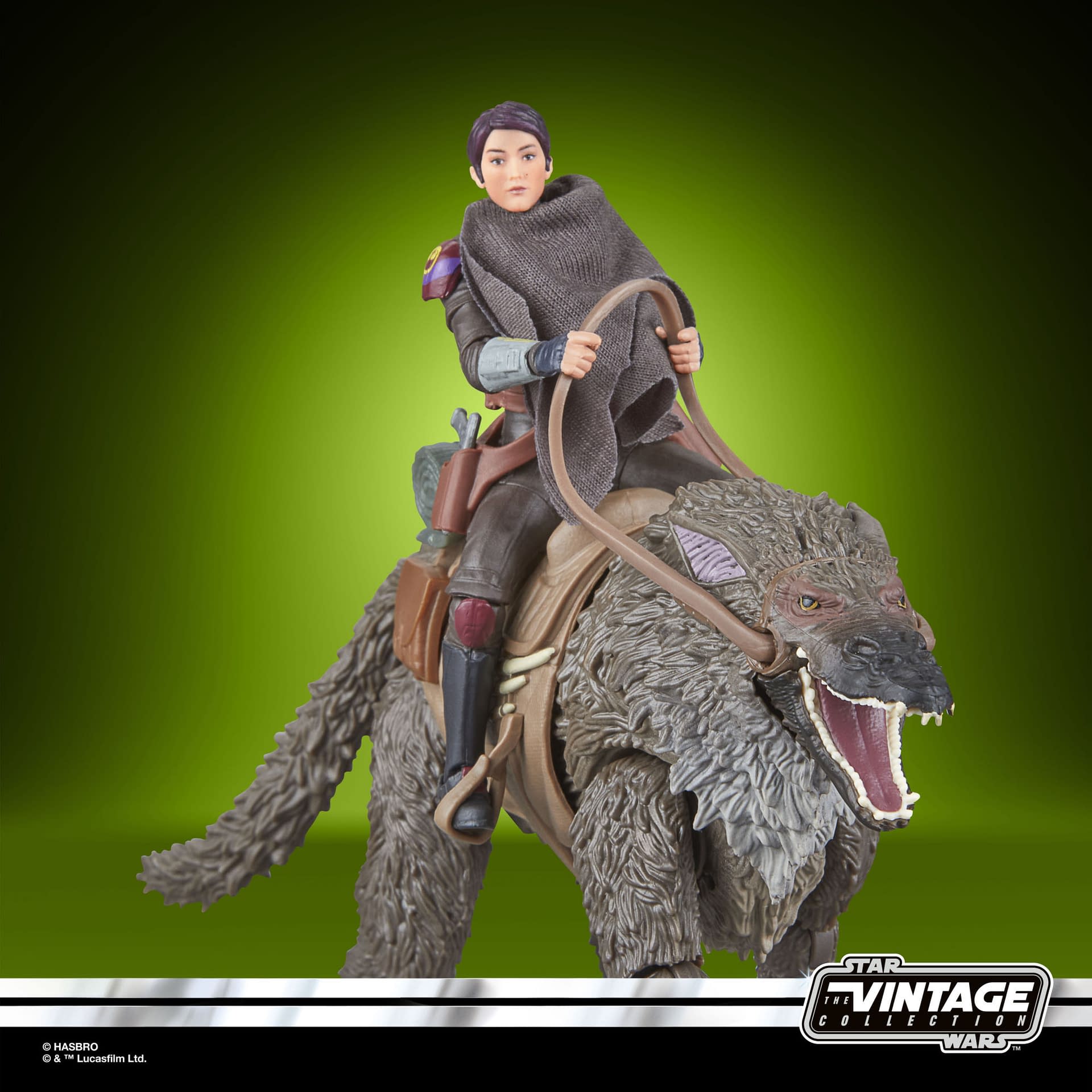 Hasbro Debuts New Star Wars Sabine Wren with Howler TVC Deluxe Set 
