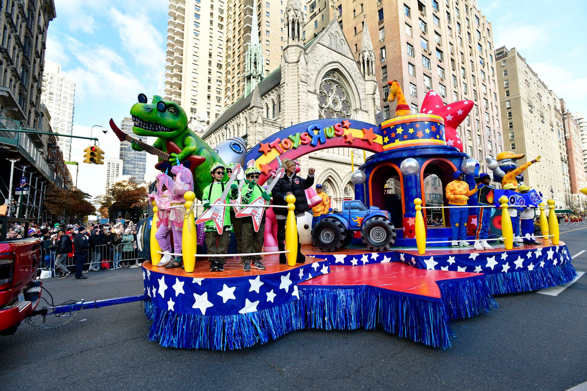 Macy's Thanksgiving Day Parade Viewing Guide What You Need to Know