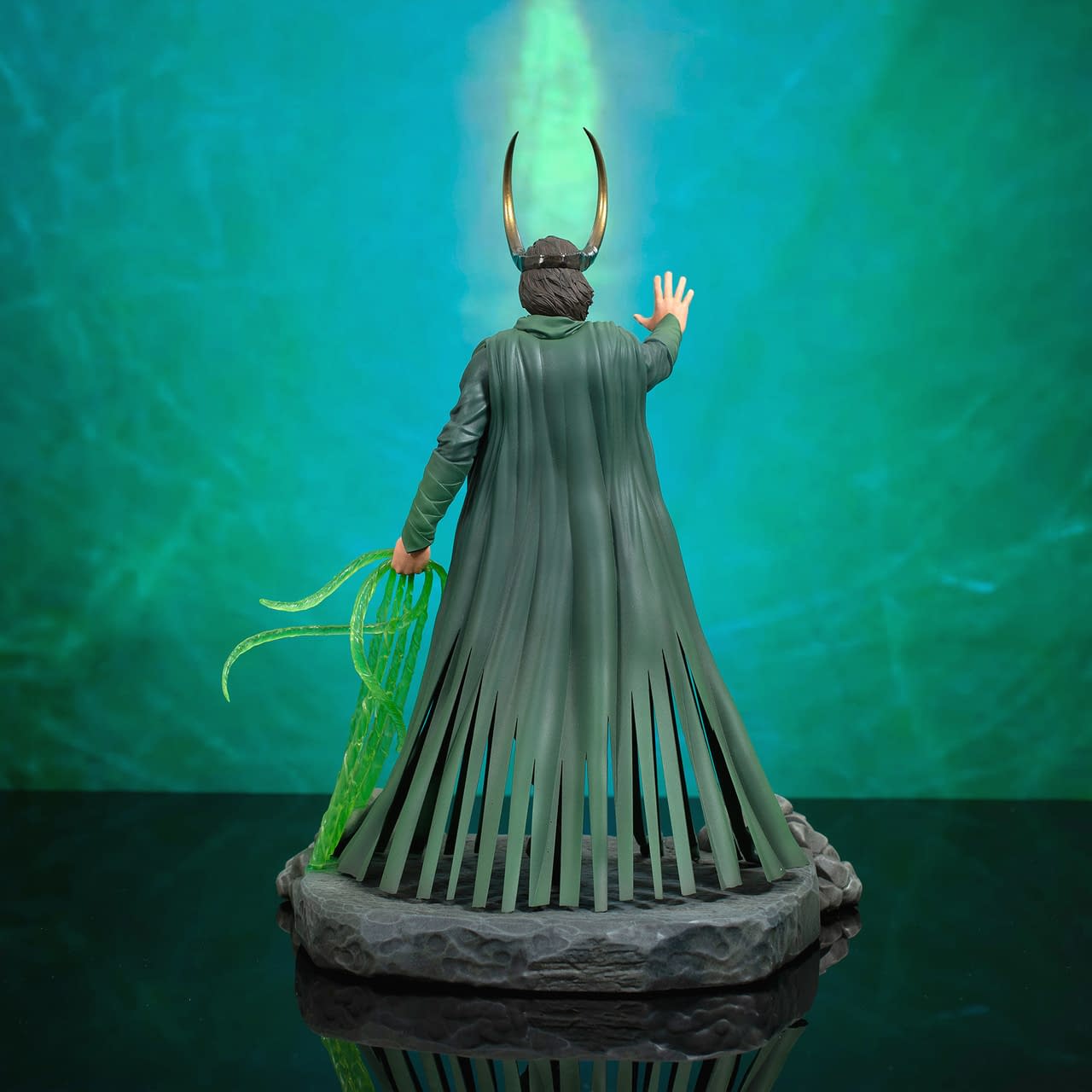 Diamond Select Summons Loki God of Stories with New Statue 