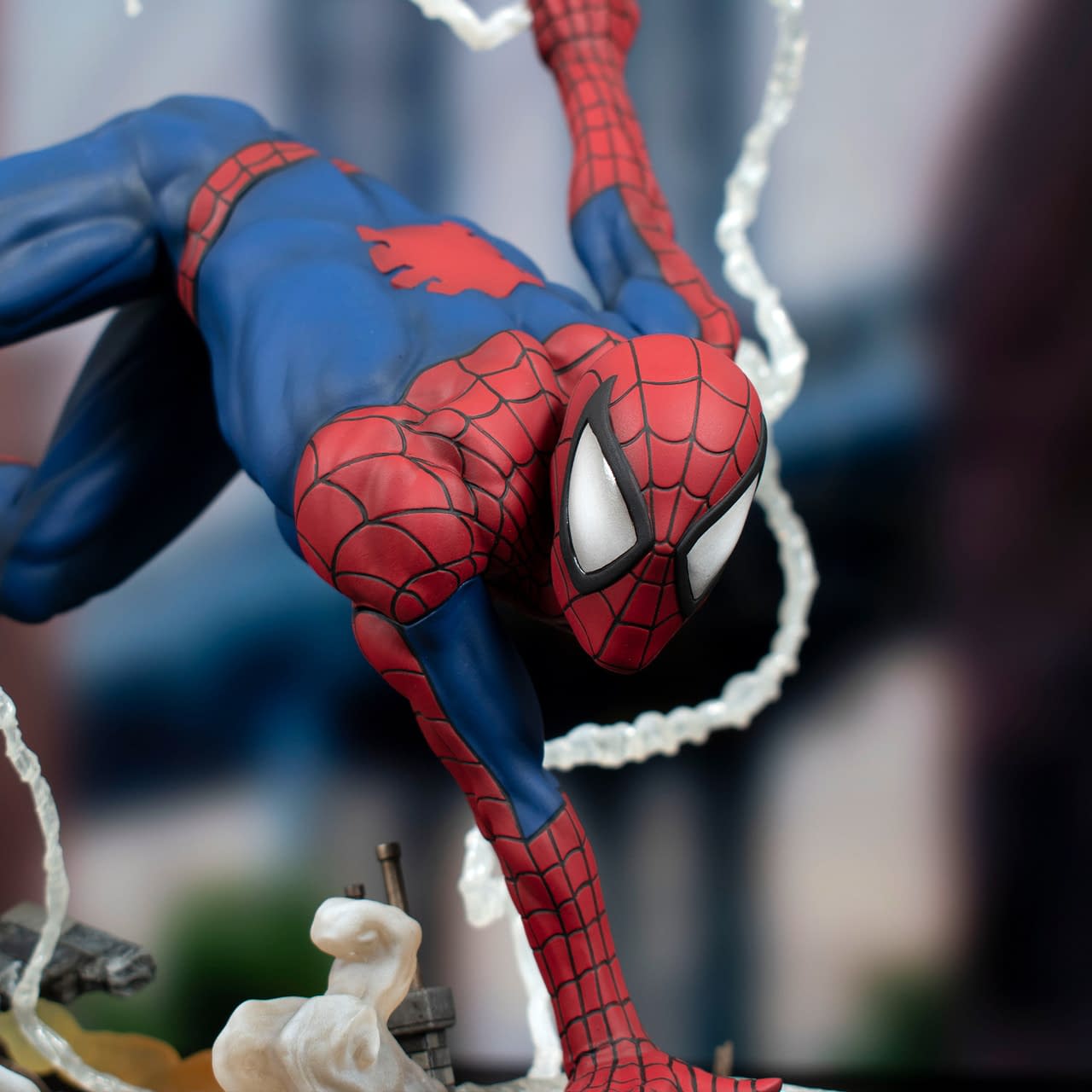 Return to the 90s with Diamond's New Spider-Man Milestones Statue