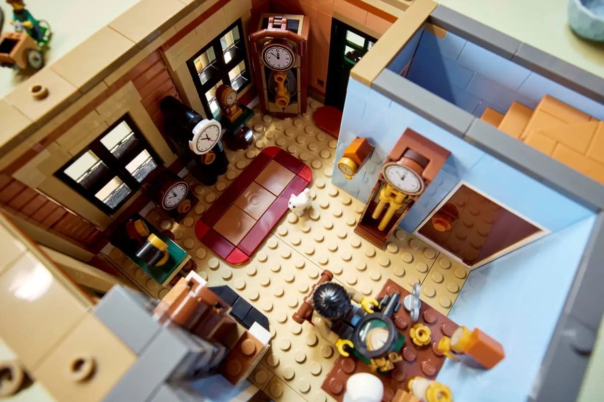 LEGO Icons Modular Buildings Collection Tudor Corner Set Revealed 